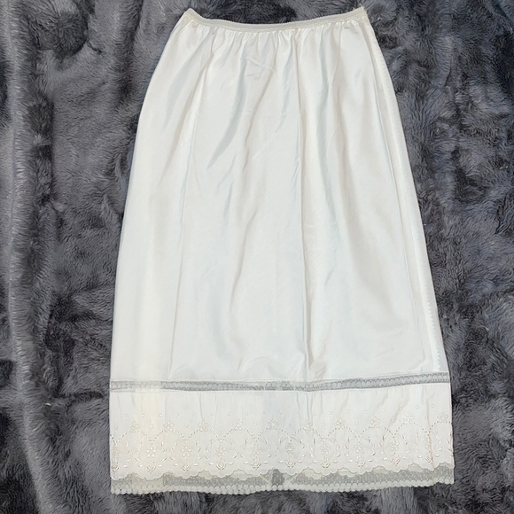 Vintage barbizon 1950s 1960s nylon laced slip - Picture 1 of 8